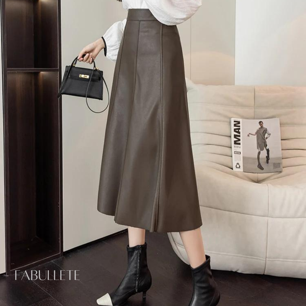 saia retro longasaia retrosaia longasaia de crenteSaia de Couro Retrô Longasaia de couro longaSaia de courosaia da modaroupa de mulherroupa de crenteroupa da modaModa femininamoda em couro