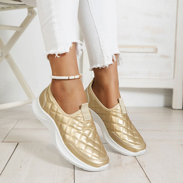 tênis femininoTênis ConfortávelTenis Slip On Casual Matelassê FemininoTenis Slip OnTenis Matelassê FemininoTenis MatelassêTenis CasualTenisSlip Oncalçado feminino