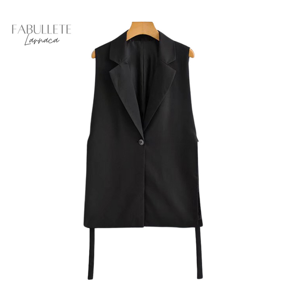 roupa de mulherModa femininacolete que nao sai de modaColete de Botão Frontal Vintage Larnacacolete de botão frontalcolete de botãocolete da modacolete com botão na frentecolete botao das antigascolete aberto do lado