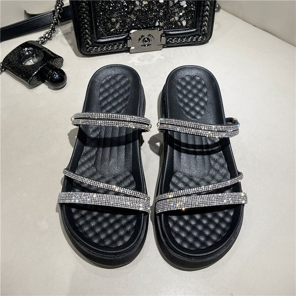 VersatilidadestrassSofisticaçãosandália plataforma strassSandália Feminina Plataforma com Strasssandália com strasssandália com brilhorasteira com strassrasteira com brilhoplataforma com strassplataforma com brilhoModaEstilo pessoalComplemento de roupa