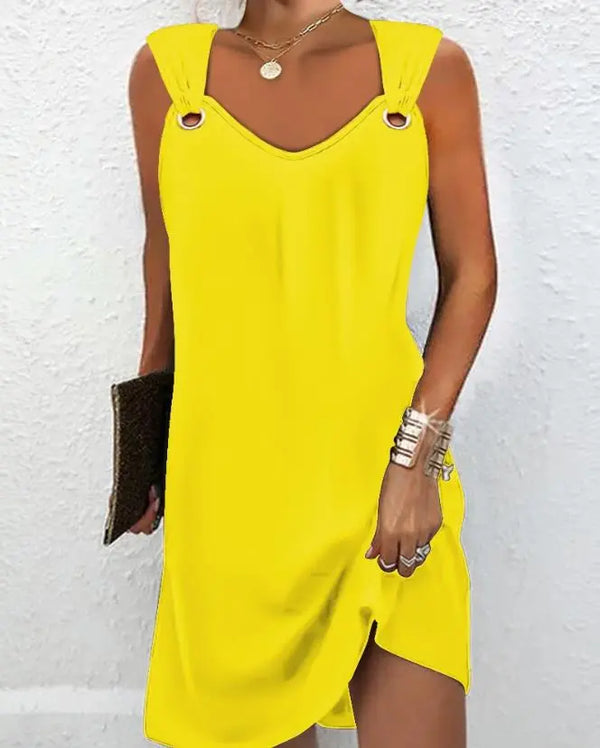 Vestuário minimalistaVestido sem Mangas Reto com Ilhósvestido sem mangasvestido com ilhósVersatilidade modernaLeveza e confortoEstilo contemporâneovestidovestido da modavestido longovestido leve