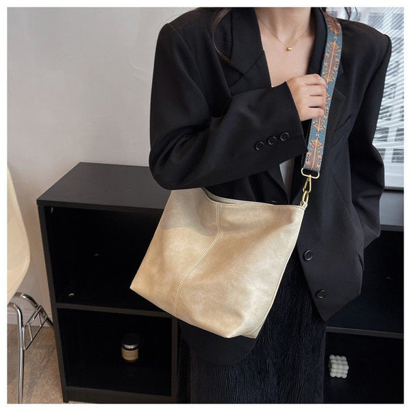 Espaço e OrganizaçãoElegância RetrôDurável e ResistenteDesign ClássicoCouro de Alta Qualidadebolsa vintageBolsa Modelo Mayabolsa mayabolsa feminina de couro vintagebolsa feminina de courobolsa feminina couro mayabolsa femininaBolsa de Couro Vintage modelo MayaBolsa de Couro Vintagebolsa de couro