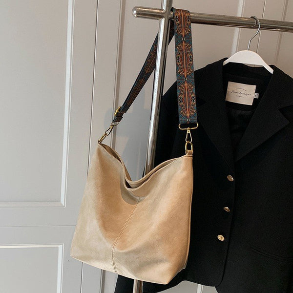 Espaço e OrganizaçãoElegância RetrôDurável e ResistenteDesign ClássicoCouro de Alta Qualidadebolsa vintageBolsa Modelo Mayabolsa mayabolsa feminina de couro vintagebolsa feminina de courobolsa feminina couro mayabolsa femininaBolsa de Couro Vintage modelo MayaBolsa de Couro Vintagebolsa de couro