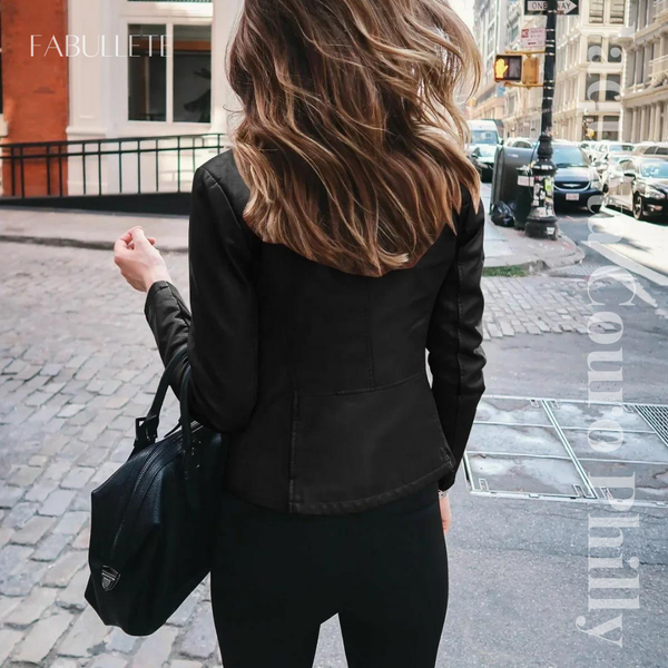 roupa de frioroupa da moda invernoMODA INVERNOjaqueta slim courojaqueta slimJaqueta Feminina Slim Fit de Couro Phillyjaqueta femininajaqueta couro femininajaqueta courojaqueta confortávelcasaco feminino