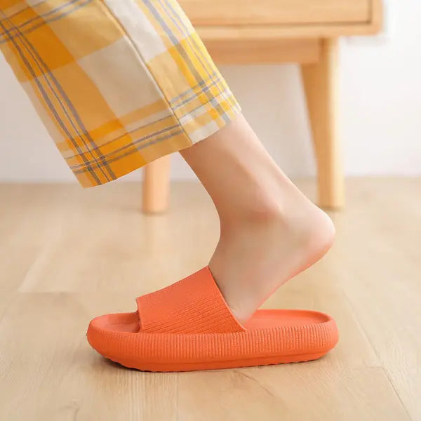 chinelo nuvem flip flopchinelo nuvemchinelo antiderrapantechinelochinelo flip flopModa femininacalçado da modaCalçado de Verãocalçado femininoEstilo e conforto em calçadosModelo de tema