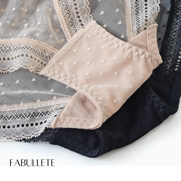 Moda femininamoda em lingerielingerie transparentelingerie sexylingerie sedutoralingerie eleganteConjunto sexyConjunto De Sutiã E Calcinhaconjunto de lingeriecalcinha e sutiãcalcinha confortávelMODA INTIMAModa íntima feminina