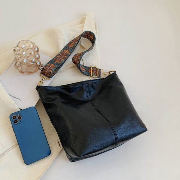 Espaço e OrganizaçãoElegância RetrôDurável e ResistenteDesign ClássicoCouro de Alta Qualidadebolsa vintageBolsa Modelo Mayabolsa mayabolsa feminina de couro vintagebolsa feminina de courobolsa feminina couro mayabolsa femininaBolsa de Couro Vintage modelo MayaBolsa de Couro Vintagebolsa de couro