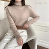 térmicotérmicatendência do invernoTendência de moda femininasuéter peluciado gola altasuéter peluciadoroupa quenteroupa de invernoroupa de friopulover peluciadopeluciadopeluciadaMODA INVERNOModa femininagola altablusa quenteblusa peluciadablusa forrada