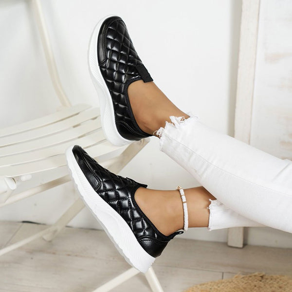 tênis femininoTênis ConfortávelTenis Slip On Casual Matelassê FemininoTenis Slip OnTenis Matelassê FemininoTenis MatelassêTenis CasualTenisSlip Oncalçado feminino