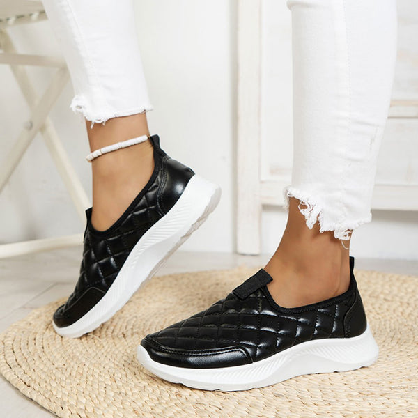 tênis femininoTênis ConfortávelTenis Slip On Casual Matelassê FemininoTenis Slip OnTenis Matelassê FemininoTenis MatelassêTenis CasualTenisSlip Oncalçado feminino