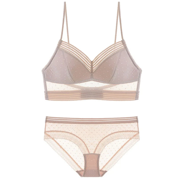 Moda femininamoda em lingerielingerie transparentelingerie sexylingerie sedutoralingerie eleganteConjunto sexyConjunto De Sutiã E Calcinhaconjunto de lingeriecalcinha e sutiãcalcinha confortávelMODA INTIMAModa íntima feminina