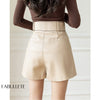 Shorte de couro com cintoshort de invernoShort De Couro Com Cinto E BolsosShort CouroSHORT COM BOLSOShort Cintura Altaroupa de couromoda em couromoda de invernocouro cintura alta