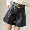 Shorte de couro com cintoshort de invernoShort De Couro Com Cinto E BolsosShort CouroSHORT COM BOLSOShort Cintura Altaroupa de couromoda em couromoda de invernocouro cintura alta