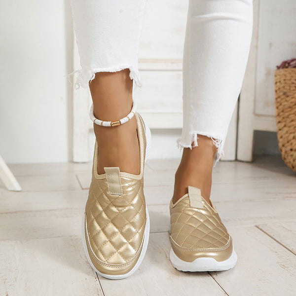 tênis femininoTênis ConfortávelTenis Slip On Casual Matelassê FemininoTenis Slip OnTenis Matelassê FemininoTenis MatelassêTenis CasualTenisSlip Oncalçado feminino