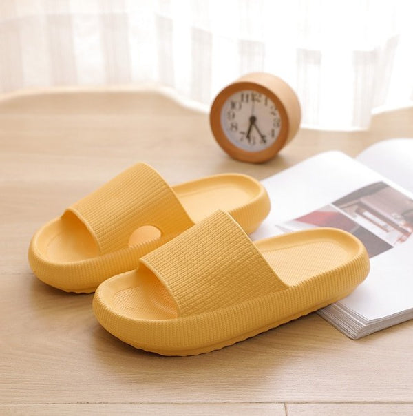 chinelo nuvem flip flopchinelo nuvemchinelo antiderrapantechinelochinelo flip flopModa femininacalçado da modaCalçado de Verãocalçado femininoEstilo e conforto em calçadosModelo de tema