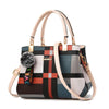 bolsa feminina em couro kuoybolsa feminina em courobolsa femininabolsa elegantebolsa de mulherbolsa da modabolsa chiquebolsabolsa de courobolsa em couro