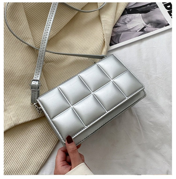 bolsa stellinabolsa pequenabolsa feminina stellinabolsa femininabolsa baladabolsabolsa da modabolsa de mulherbolsa elegantebolsa feminina em courobolsa de courobolsa em courobolsa chiquebolsa compacta