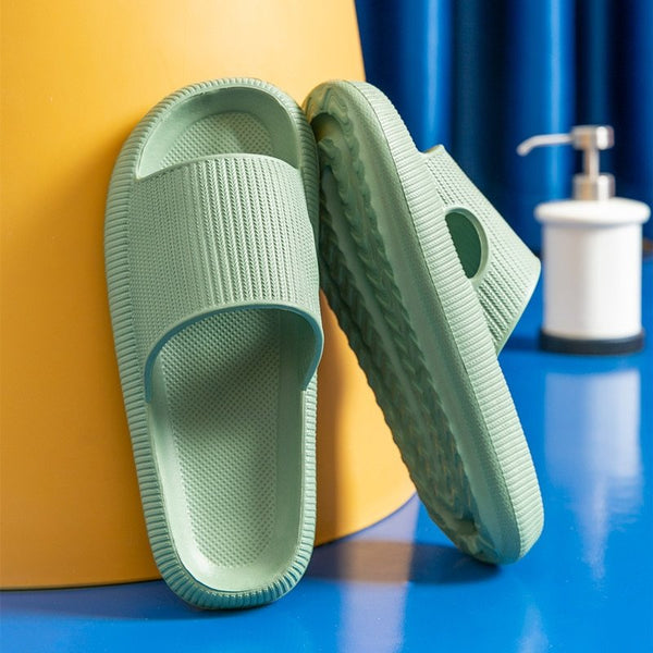 chinelo nuvem flip flopchinelo nuvemchinelo antiderrapantechinelochinelo flip flopModa femininacalçado da modaCalçado de Verãocalçado femininoEstilo e conforto em calçadosModelo de tema
