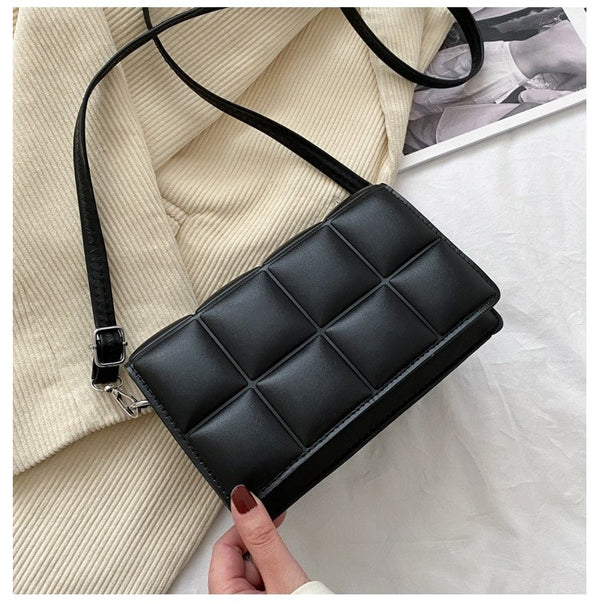 bolsa stellinabolsa pequenabolsa feminina stellinabolsa femininabolsa baladabolsabolsa da modabolsa de mulherbolsa elegantebolsa feminina em courobolsa de courobolsa em courobolsa chiquebolsa compacta