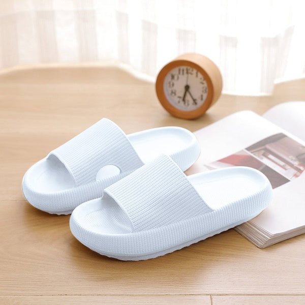 chinelo nuvem flip flopchinelo nuvemchinelo antiderrapantechinelochinelo flip flopModa femininacalçado da modaCalçado de Verãocalçado femininoEstilo e conforto em calçadosModelo de tema