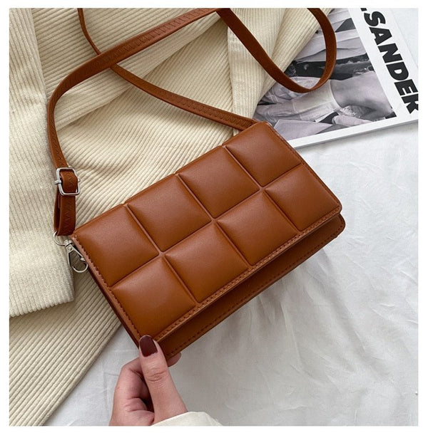 bolsa stellinabolsa pequenabolsa feminina stellinabolsa femininabolsa baladabolsabolsa da modabolsa de mulherbolsa elegantebolsa feminina em courobolsa de courobolsa em courobolsa chiquebolsa compacta