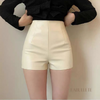 Shorts De Couro Cintura Alta Viloria - Fabullete