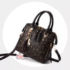 bolsa feminina em couro Fiorabolsa feminina em courobolsa femininabolsabolsa de courobolsa de mulherbolsa da modabolsa elegantebolsa em courobolsa chique