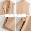 roupa de mulherModa femininacolete que nao sai de modaColete de Botão Frontal Vintage Larnacacolete de botão frontalcolete de botãocolete da modacolete com botão na frentecolete botao das antigascolete aberto do lado