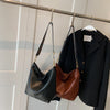Espaço e OrganizaçãoElegância RetrôDurável e ResistenteDesign ClássicoCouro de Alta Qualidadebolsa vintageBolsa Modelo Mayabolsa mayabolsa feminina de couro vintagebolsa feminina de courobolsa feminina couro mayabolsa femininaBolsa de Couro Vintage modelo MayaBolsa de Couro Vintagebolsa de couro