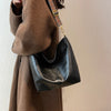 Espaço e OrganizaçãoElegância RetrôDurável e ResistenteDesign ClássicoCouro de Alta Qualidadebolsa vintageBolsa Modelo Mayabolsa mayabolsa feminina de couro vintagebolsa feminina de courobolsa feminina couro mayabolsa femininaBolsa de Couro Vintage modelo MayaBolsa de Couro Vintagebolsa de couro