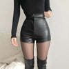 Versatilidadeshort feminino em couro vickyShort feminino em couroshort em couroPeça versátilModa femininaLook inesquecívelEstilo únicoElegânciaDurabilidadeConforto diárioComplemento perfeitoAjuste PerfeitoShort CouroshortShort feminino couro